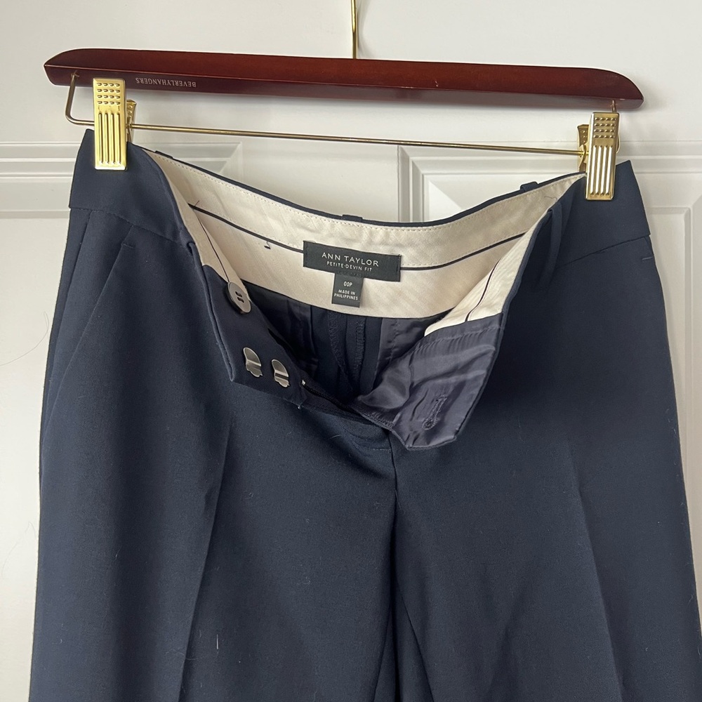 Ann Taylor cropped slacks